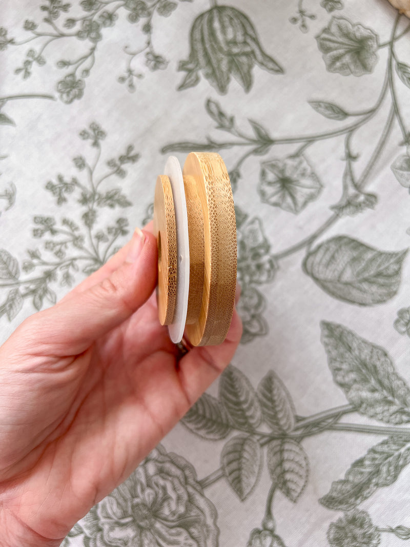 Garden Engraved Bamboo Lid