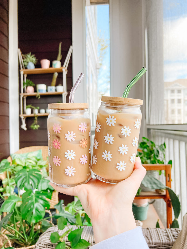 16oz White Daisy Glass
