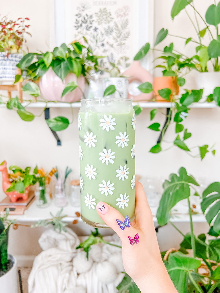20oz White Daisy Glass
