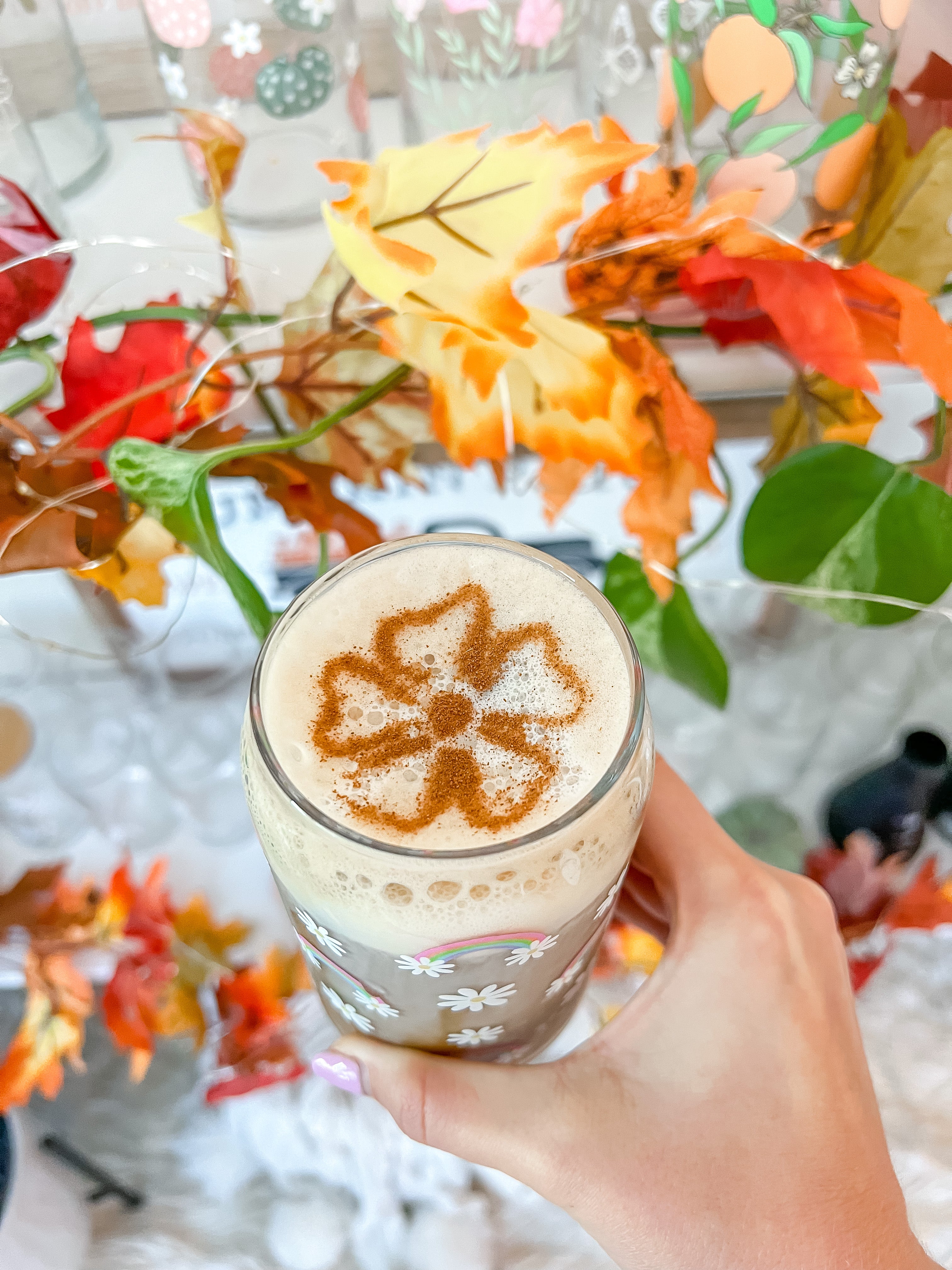 Heart and flora patterns for latte art.